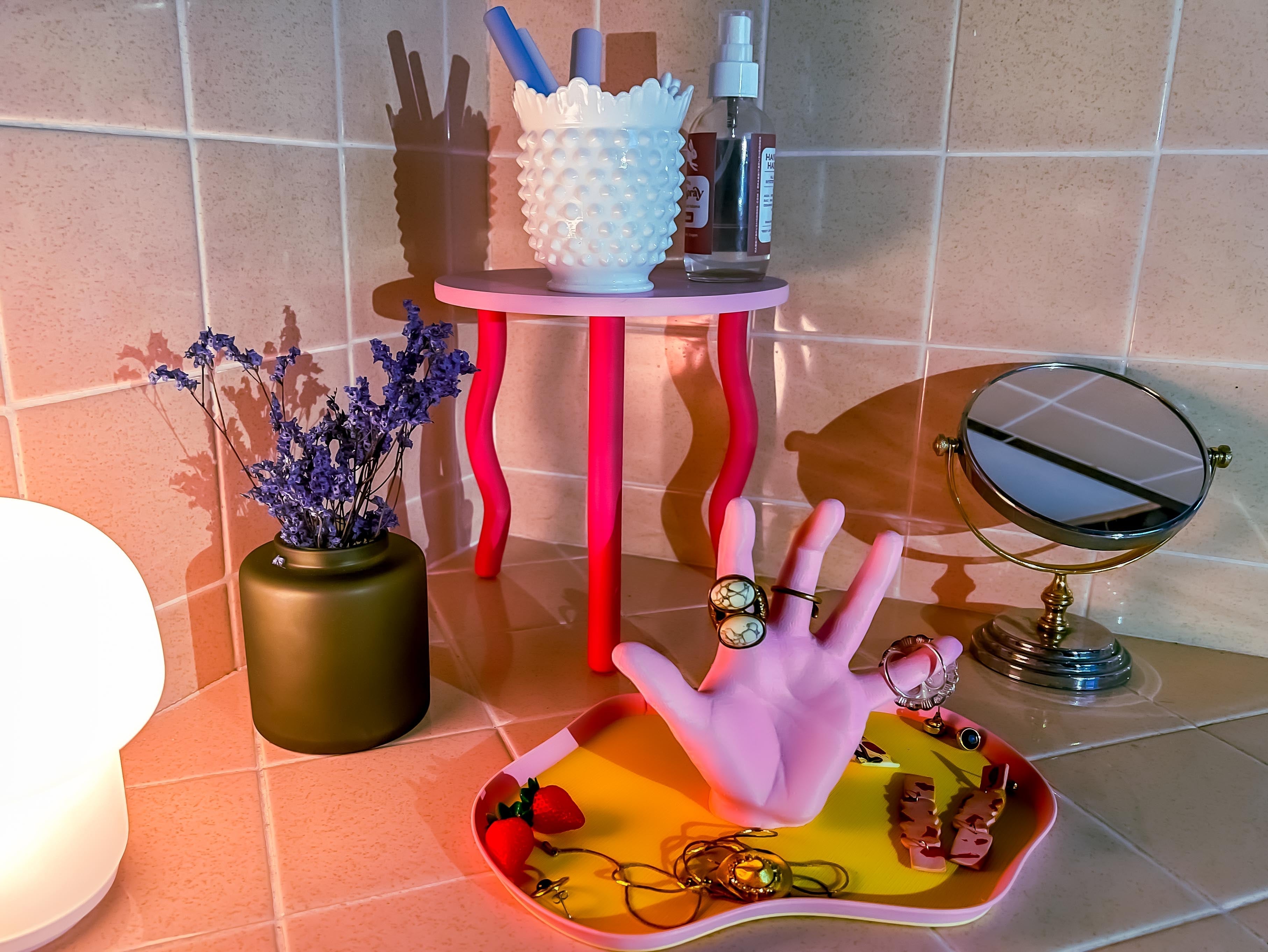 The Hand Tray Catchall